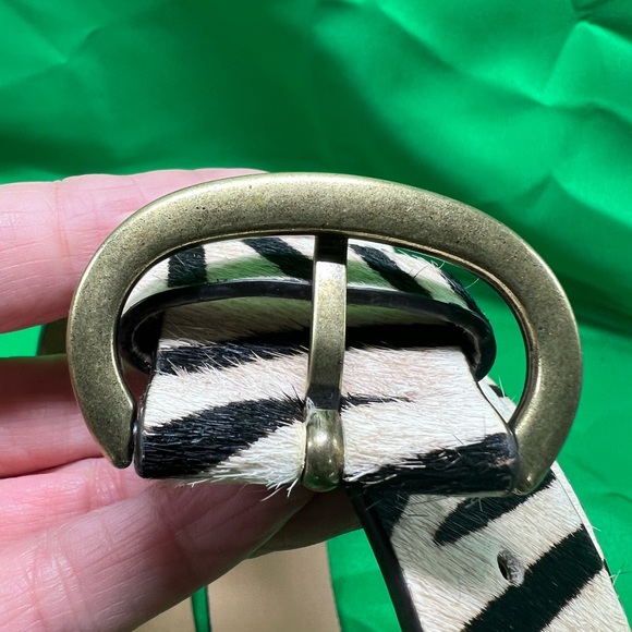 Women's LOFT  Zebra Belt cream and brown size M, RN 140923 - Picture 6 of 6